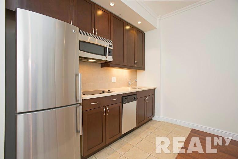 488 7th Ave unit 3C, New York, NY 10018 - photo 1