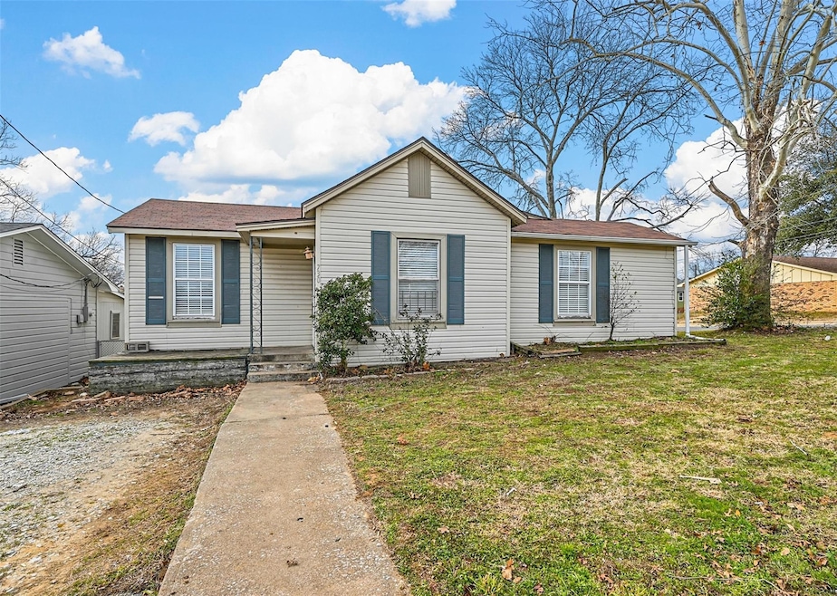 730 W Florence St, Denison, TX 75020 - photo 1