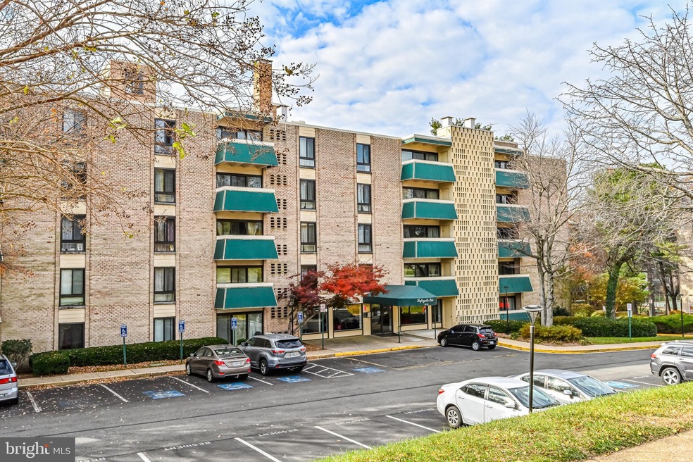 Lafayette Park unit 509, Falls Church, VA 22041 - photo 1