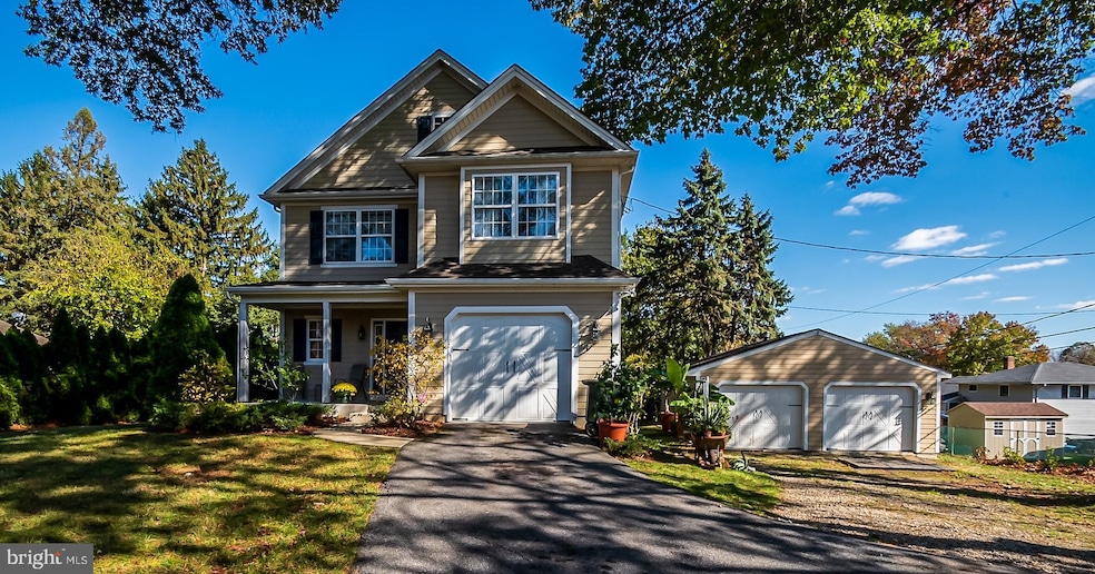 2117 Walmsley Dr, Wilmington, DE 19808 - photo 1