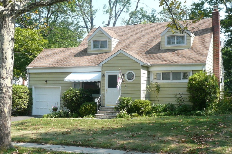 613 Kaplan St, Roselle, NJ 07203 - photo 1