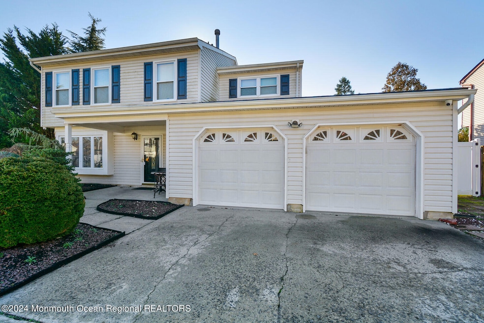 5 Remsen Dr, Howell, NJ 07731 - photo 1