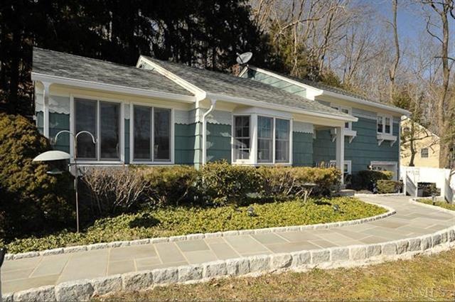 114 Mill River Rd, Chappaqua, NY 10514 - photo 1