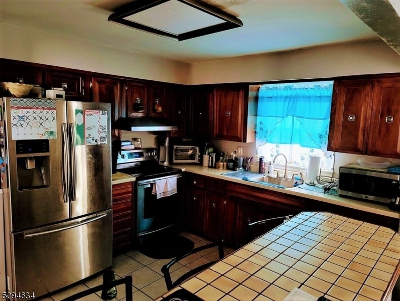 4 Jager Ct, Hopatcong, NJ 07843 - photo 1