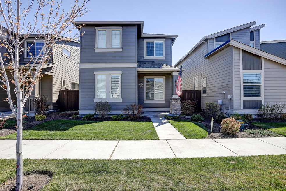 3806 SW Coyote Lane MLS-29