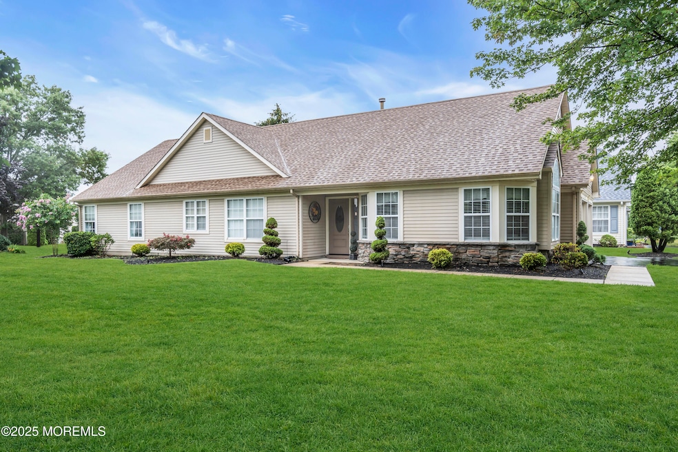 For Sale $519,999 • Co-Listing Agent