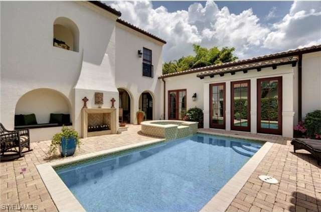 Courtyard Pool and Spa