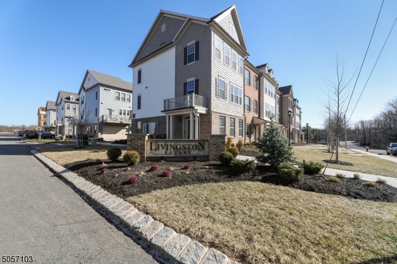21 Ambrosia Ct, Livingston, NJ 07039 - photo 1