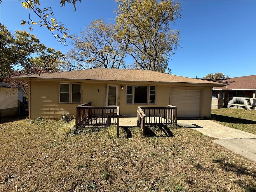 3002 N 58th St, Kansas City, KS 66104 - photo 1