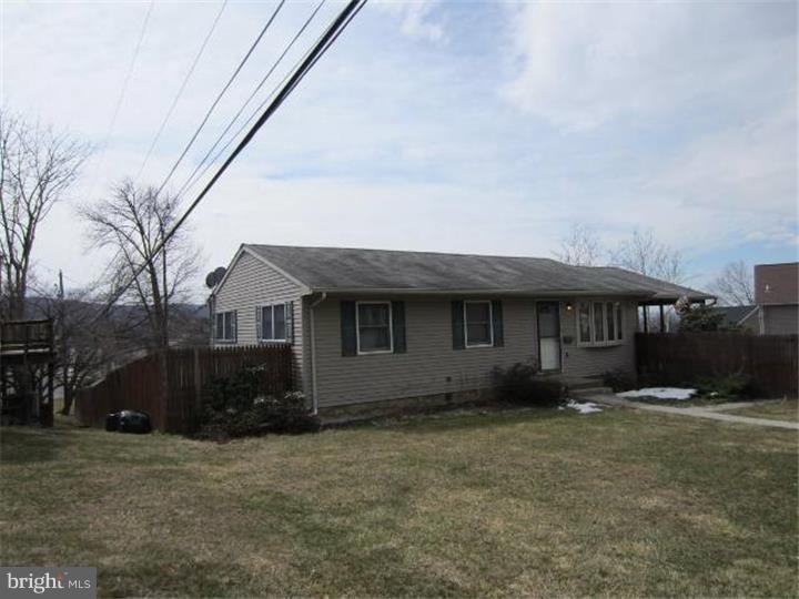 620 E Wyoming St unit 624, Allentown, PA 18103 - photo 1