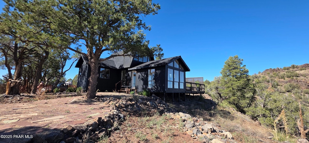 8200 W Rolling Ridge Rd, Ash Fork, AZ 86320 - photo 1