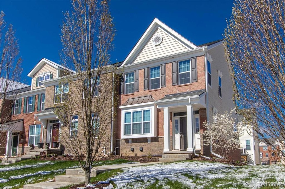 2872 HARDWICK Road Front
