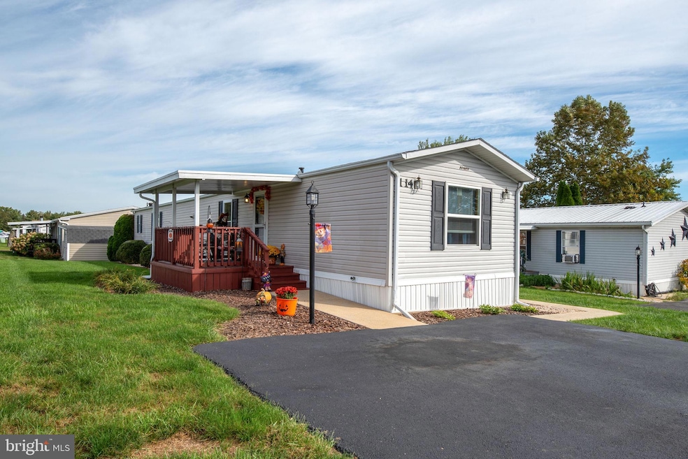 114 Pheasant Ridge Cir, Lancaster, PA 17603 - photo 1