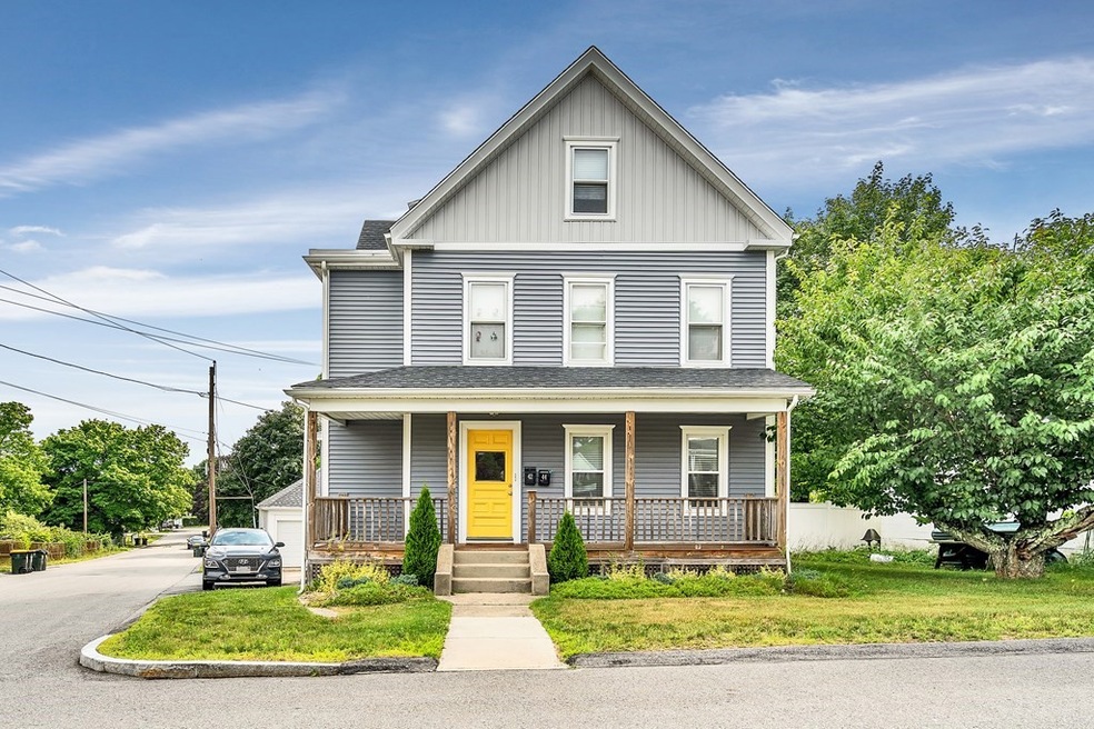 42 Worsted St, Franklin, MA 02038 - photo 1