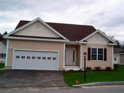 51 Morrison Dr unit 26, Londonderry, NH 03053 - photo 1