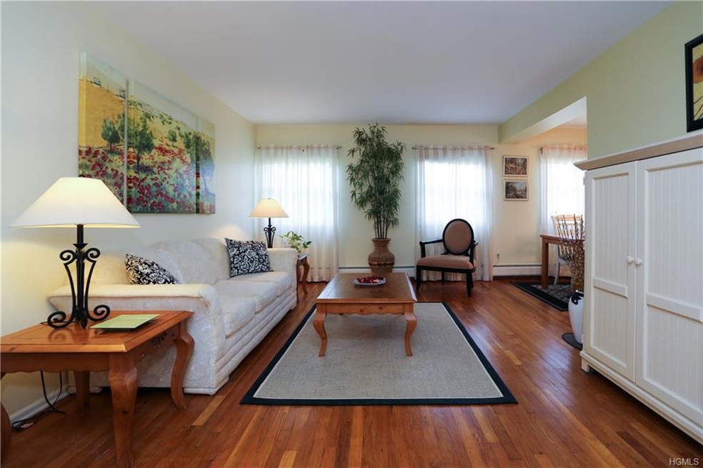 23 Normandy Village unit 4, Nanuet, NY 10954 - photo 1