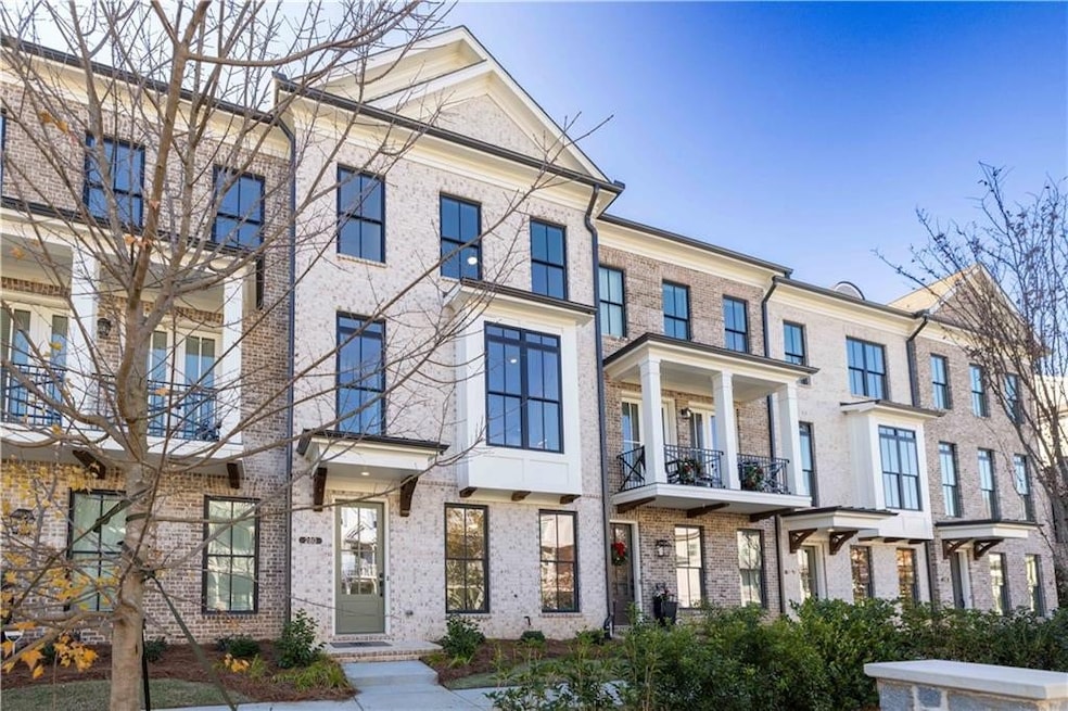 View of townhome building facing Thompson Street