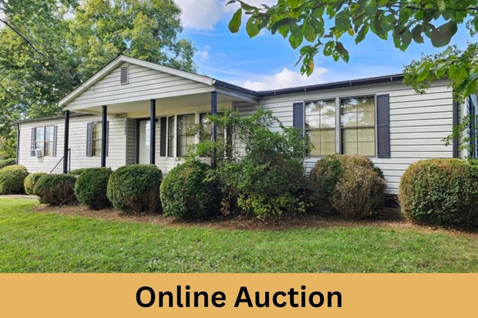 1810 Scuffling Hill Rd, Rocky Mount, VA 24151 - photo 1