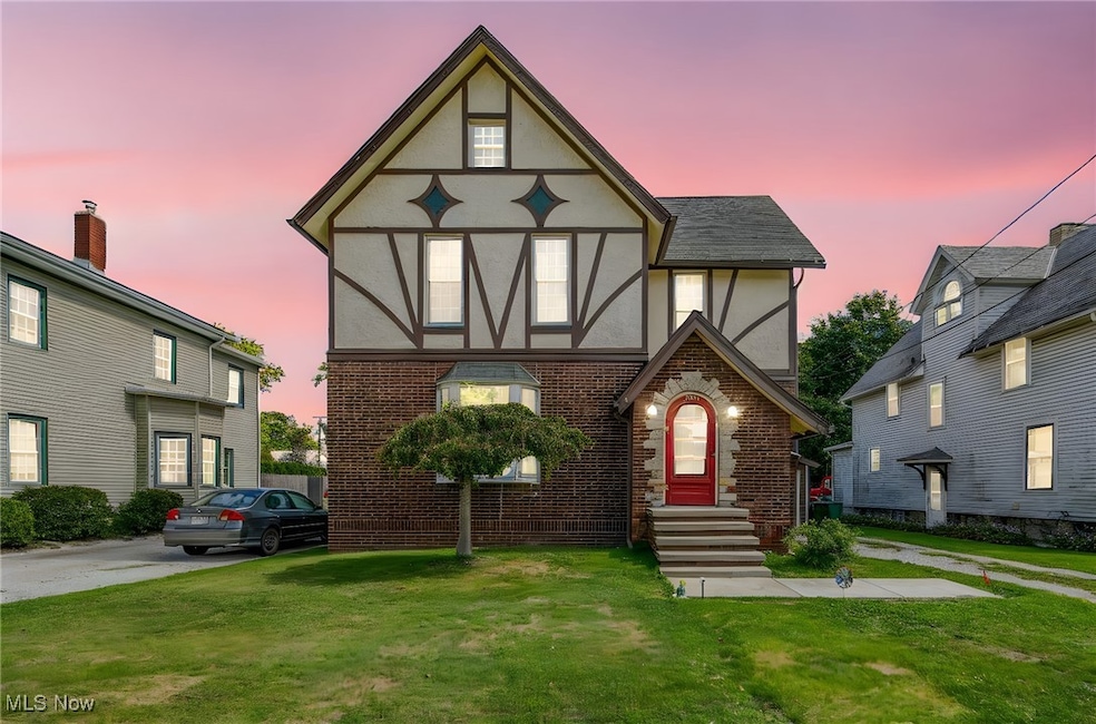 165 S Eagle St, Geneva, OH 44041 - photo 1