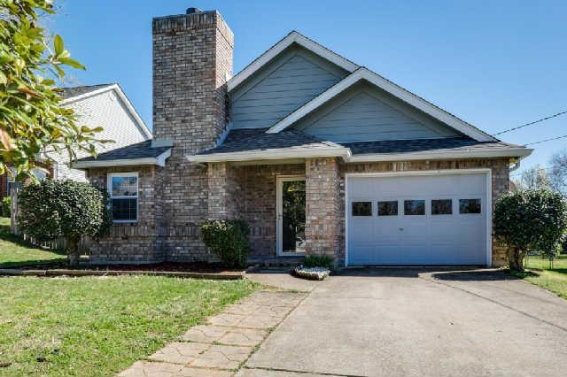 Welcome to one level living at 4469 S. Trace Blvd. in Old Hickory, TN