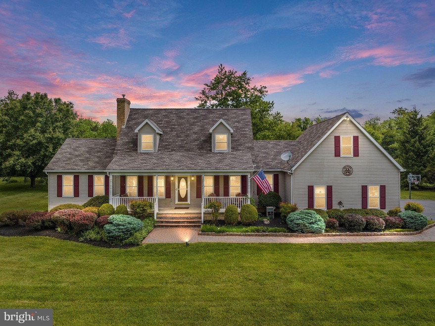 706 Cider Dr, Bunker Hill, WV 25413 - photo 1