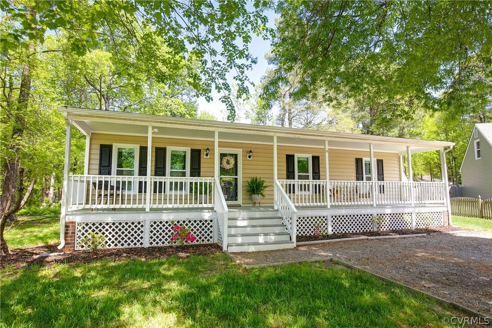 Single story home with covered porch