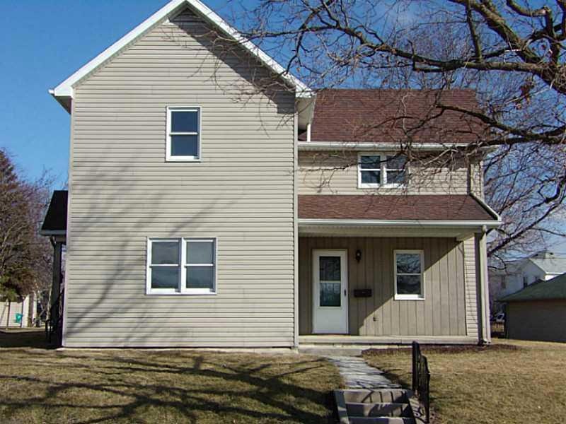318 N Chestnut St, Saint Marys, OH 45885 - photo 1