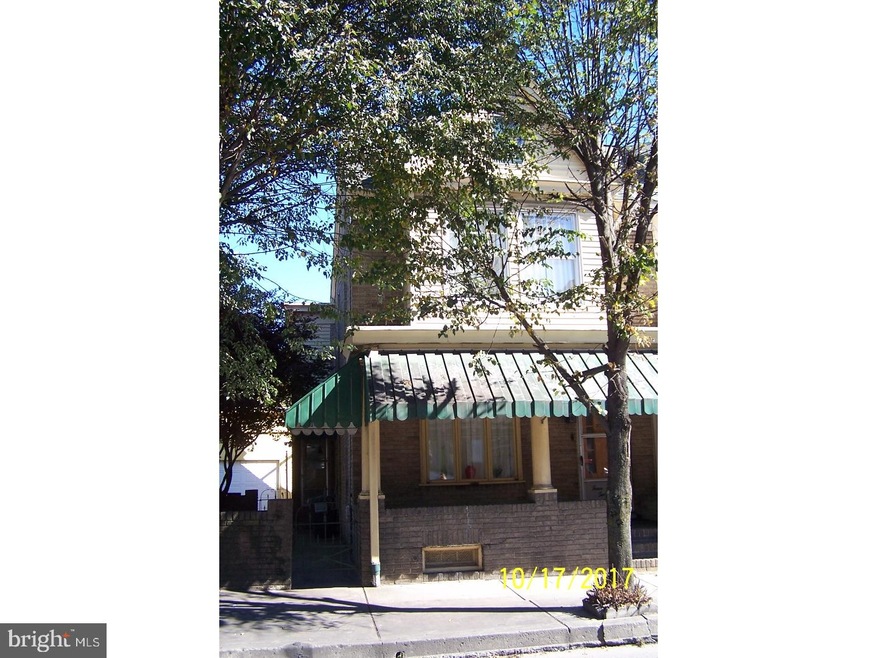 423 Pine St, Tamaqua, PA 18252 - photo 1