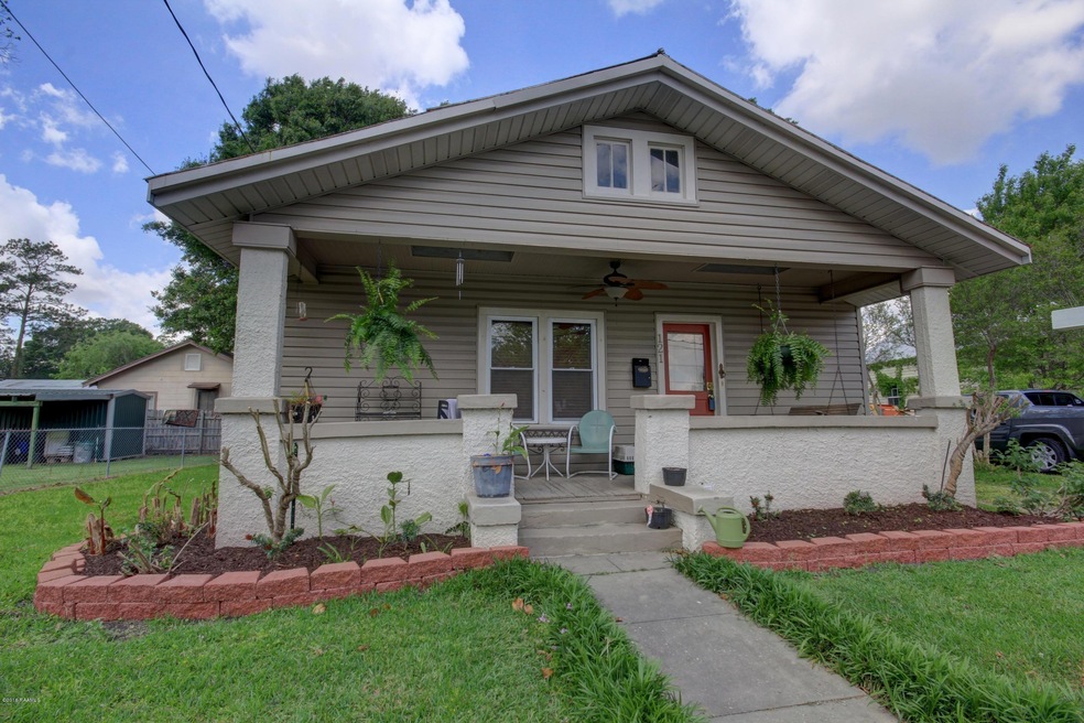 121 Rosier St, New Iberia, LA 70563 - photo 1