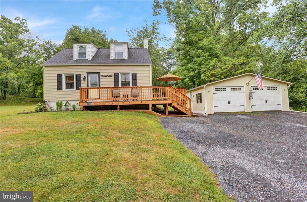 1200 Butter Ln, Reading, PA 19606 - photo 1