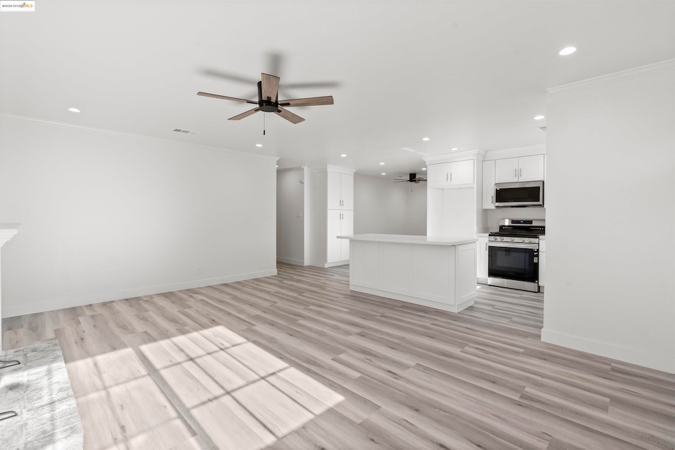 60 Riverside Ct, Bay Point, CA 94565 - photo 1