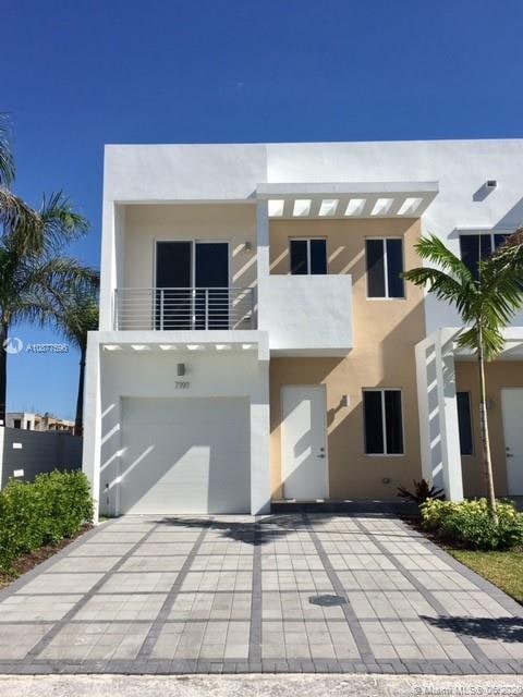 7191 NW 103rd Path unit 7191, Doral, FL 33178 - photo 1