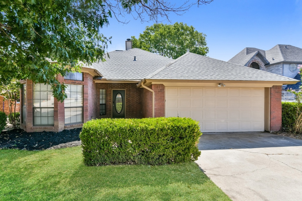 6412 Woodcreek Trail, Fort Worth, TX 76179 - photo 1