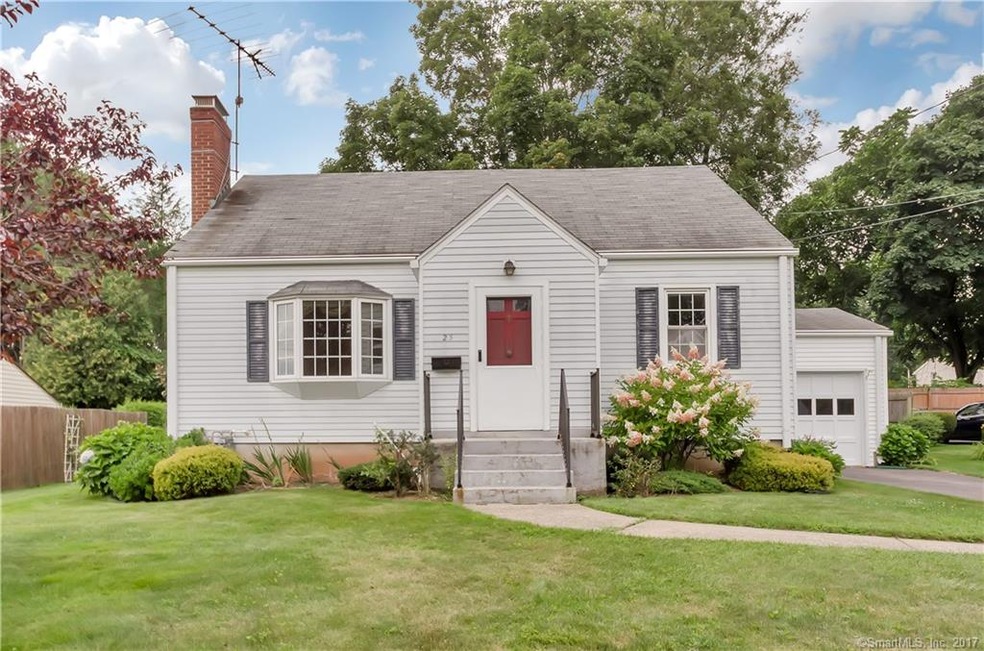 25 Fairfield Ave, Newington, CT 06111 - photo 1