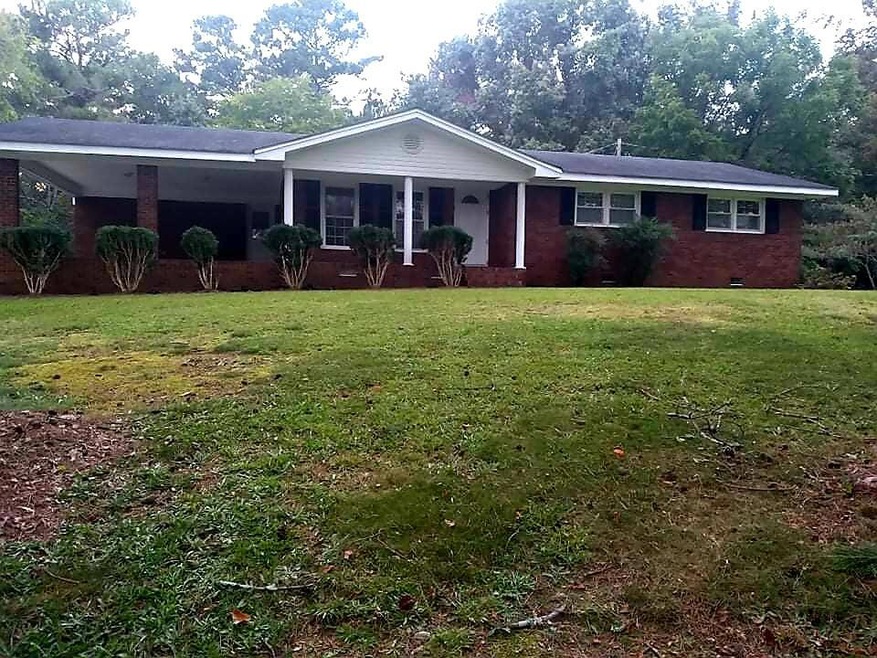 1124 Rodger Dr, Dalton, GA 30721 - photo 1