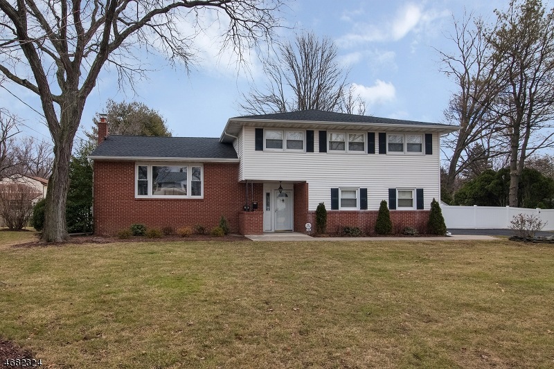 124 Northfield Rd, Parsippany, NJ 07054 - photo 1