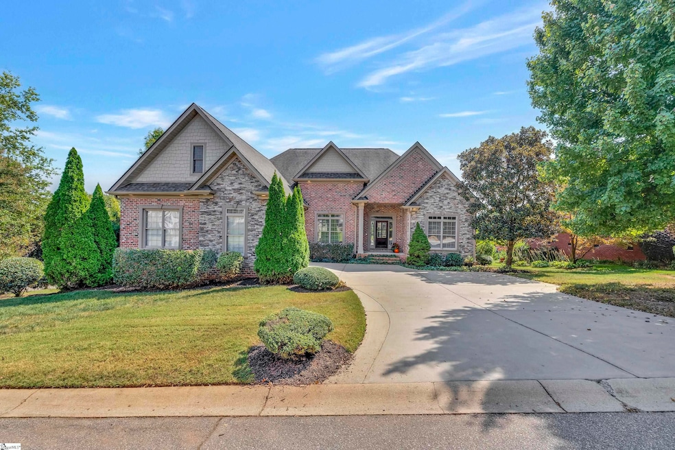 930 Bent Creek Run Dr, Greer, SC 29651 - photo 1