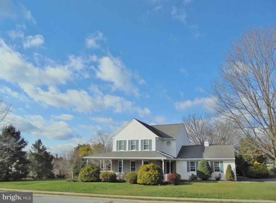 52 N Whisper Ln, New Holland, PA 17557 - photo 1