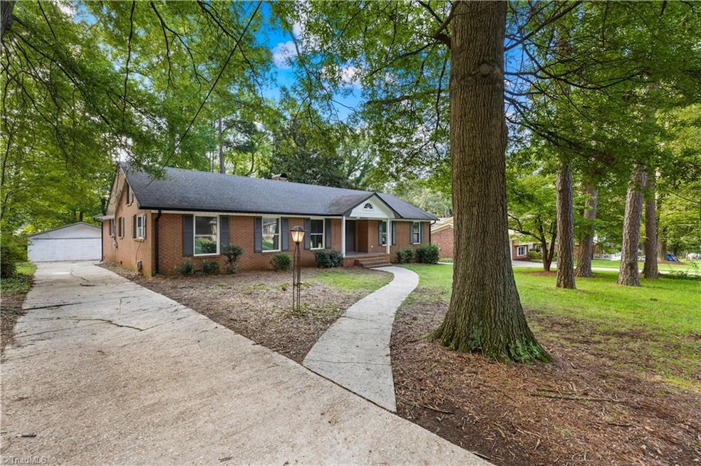 1120 Crestview Ave, Salisbury, NC 28144 - photo 1