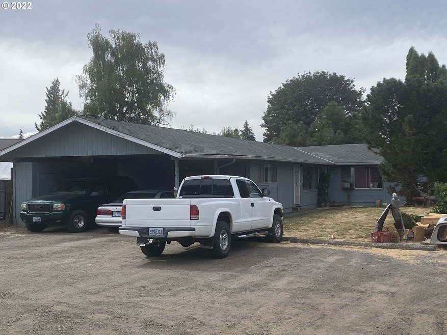 314 NE Faulconer St, Sheridan, OR 97378 - photo 1