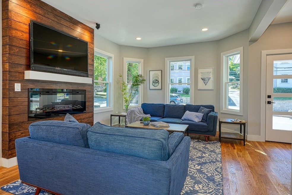 61 Paul Revere Rd unit 1, Arlington, MA 02476 - photo 1