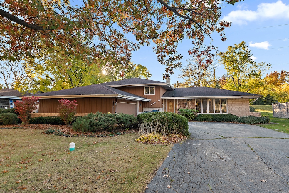 12810 S Cedar Ln, Palos Heights, IL 60463 - photo 1