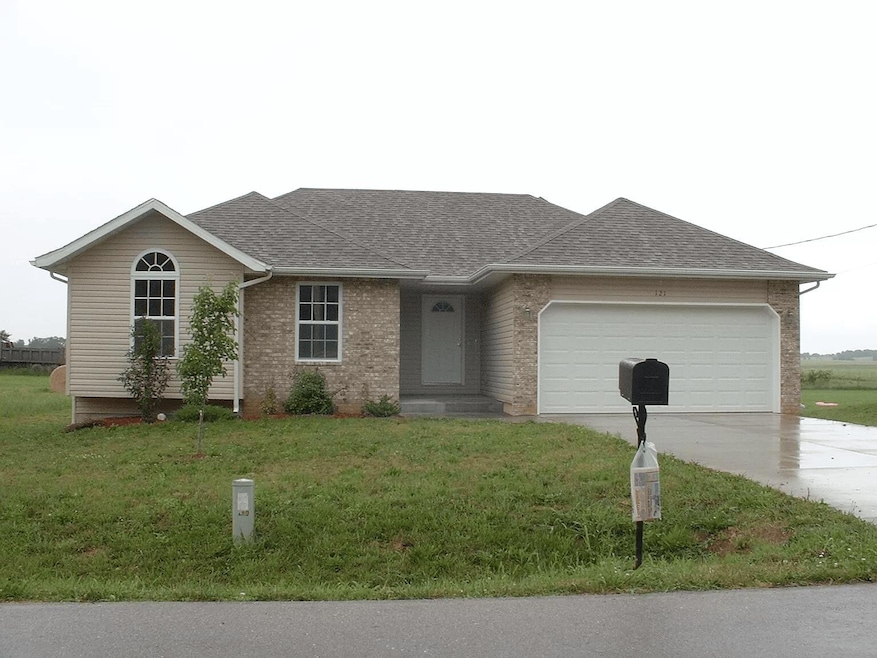 121 S Western St, Marionville, MO 65705 MLS 60255260