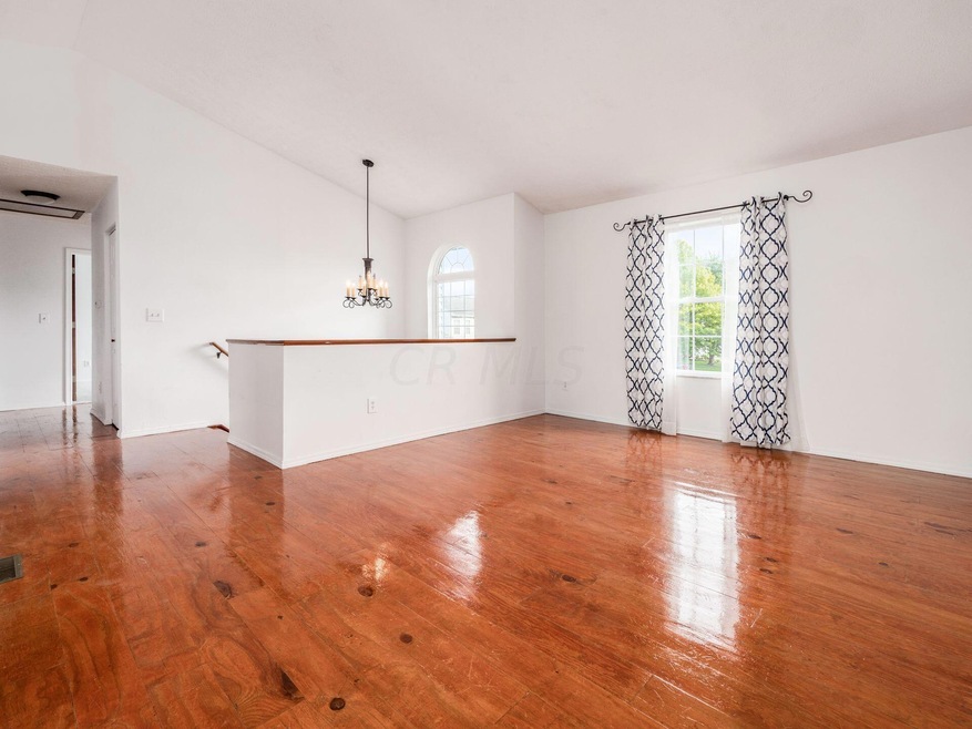 011_N 2285 Golden Leaf Ln 007
