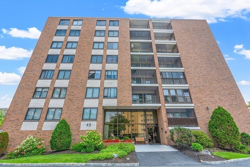 Sold $382,000 • Co-Listing Agent