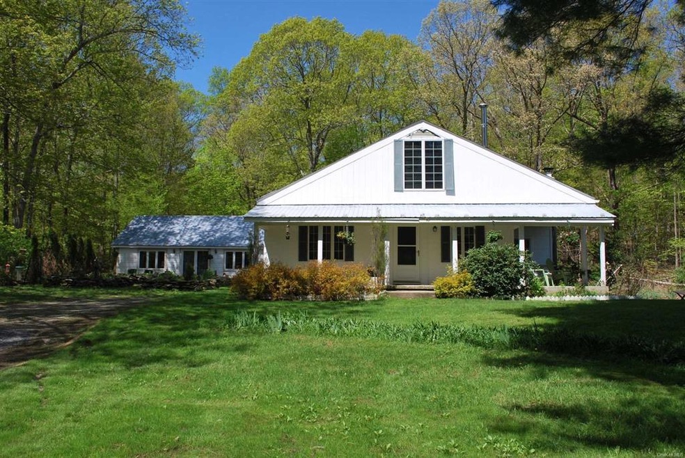 5 Lake Dr, Rhinebeck, NY 12572 - photo 1