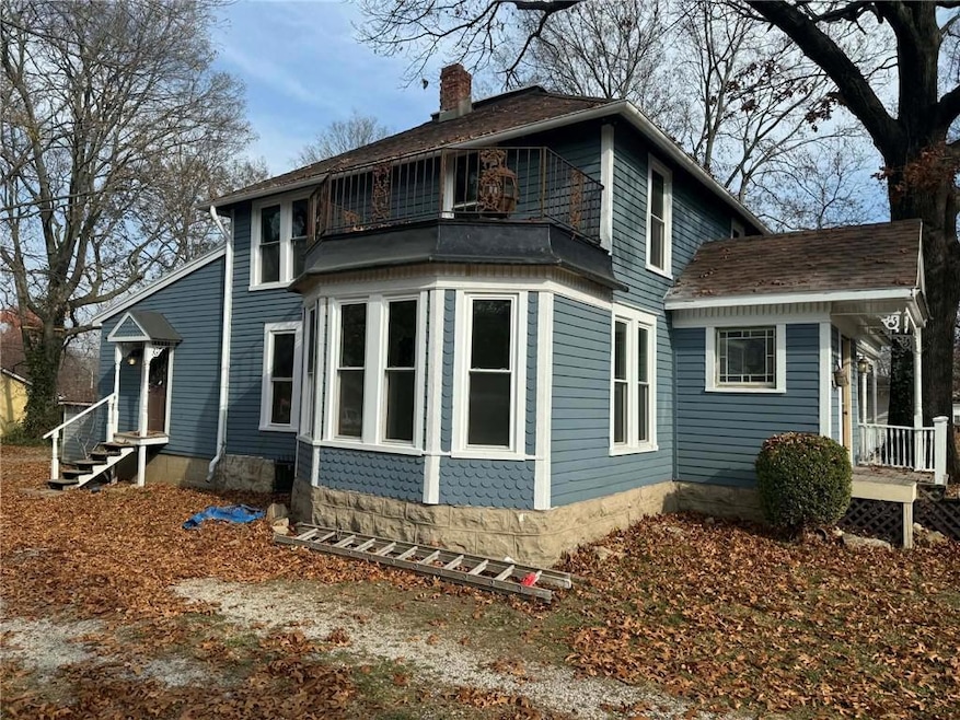 302 E Hulett St, Edgerton, KS 66021 - photo 1