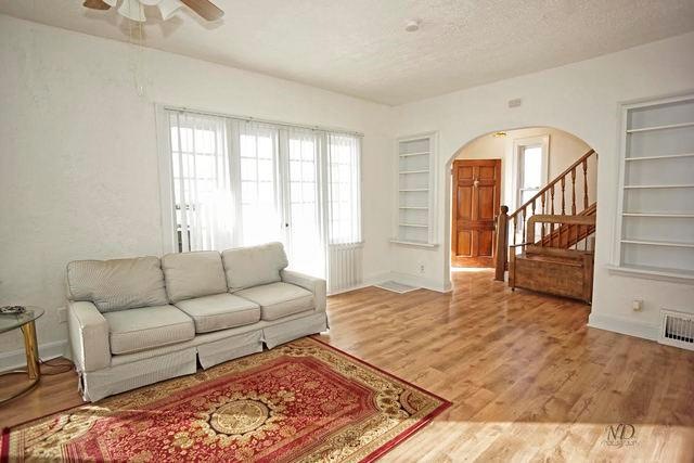 unlisted-address, Waukegan, IL 60085 - photo 1