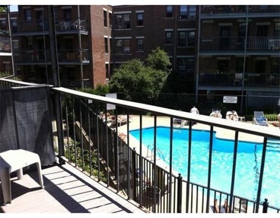 Sutherland Village unit 8, Brighton, MA 02135 - photo 1