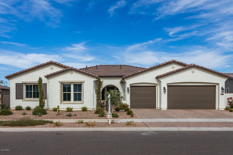 10422 E Thornbush-1